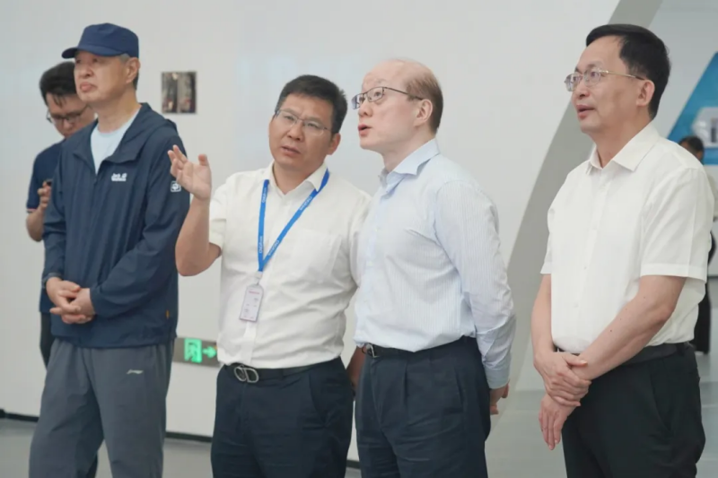 �������ʹ���-׷�󿵽�,����һ������