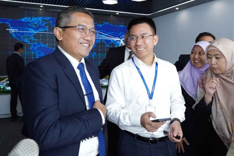 �������ʹ���-׷�󿵽�,����һ������