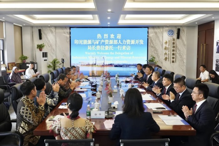 �������ʹ���-׷�󿵽�,����һ������