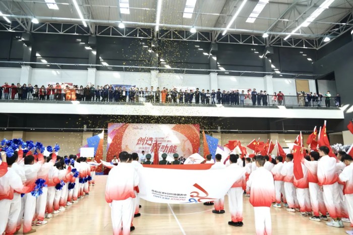 �������ʹ���-׷�󿵽�,����һ������