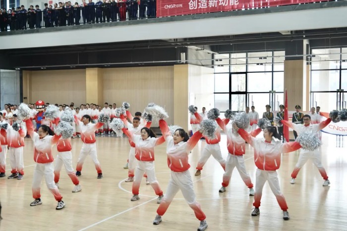 �������ʹ���-׷�󿵽�,����һ������