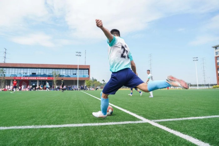 �������ʹ���-׷�󿵽�,����һ������