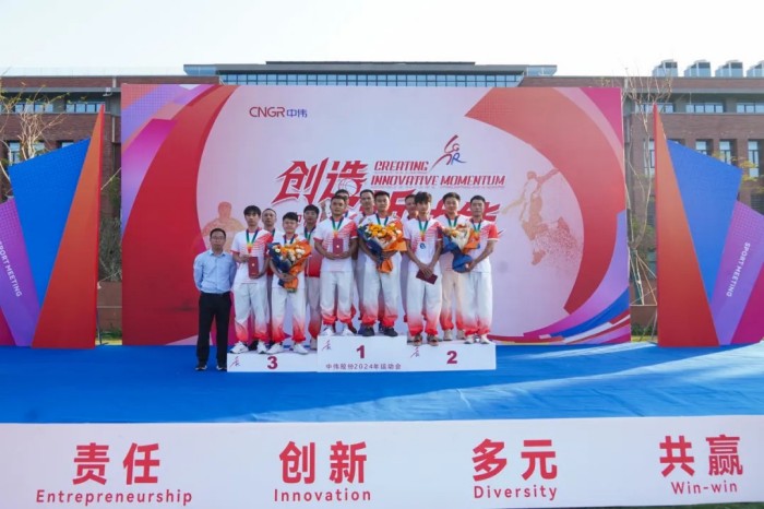 �������ʹ���-׷�󿵽�,����һ������