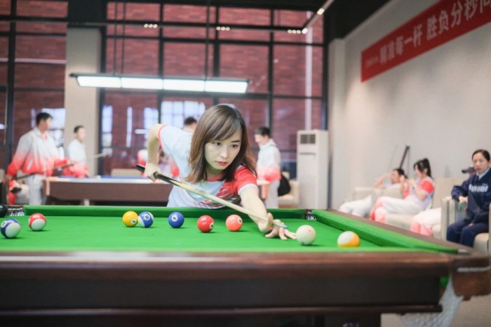 �������ʹ���-׷�󿵽�,����һ������