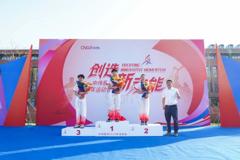 �������ʹ���-׷�󿵽�,����һ������