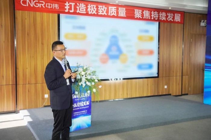 �������ʹ���-׷�󿵽�,����һ������