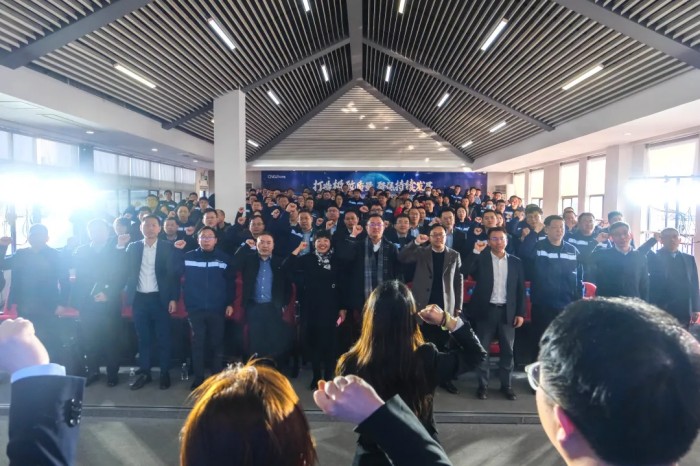 �������ʹ���-׷�󿵽�,����һ������