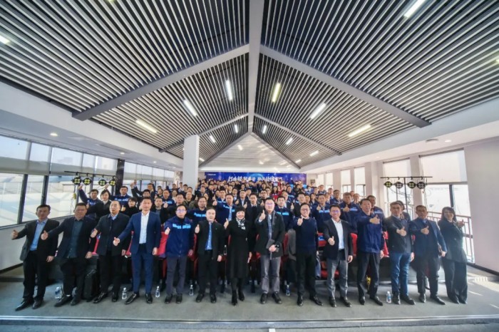 �������ʹ���-׷�󿵽�,����һ������