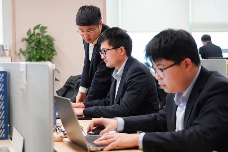 �������ʹ���-׷�󿵽�,����һ������