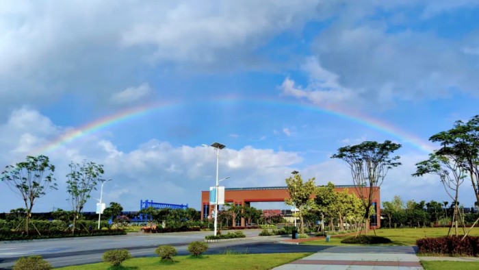 �������ʹ���-׷�󿵽�,����һ������