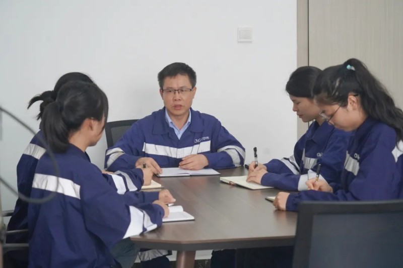 �������ʹ���-׷�󿵽�,����һ������