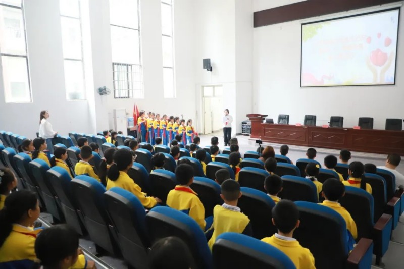 �������ʹ���-׷�󿵽�,����һ������