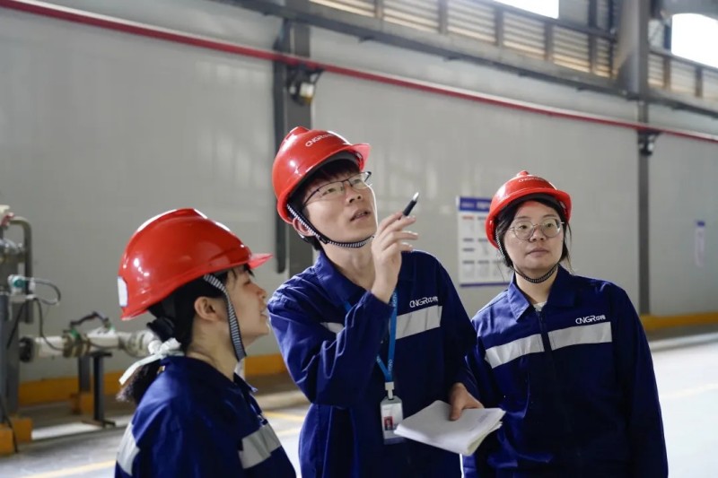 ������·����У�������Ϯ����ҵ�������������������������:66856top��ϵ�ƾֱ���ġ���������