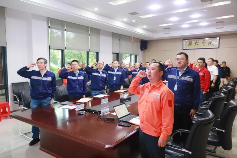 �������ʹ���-׷�󿵽�,����һ������