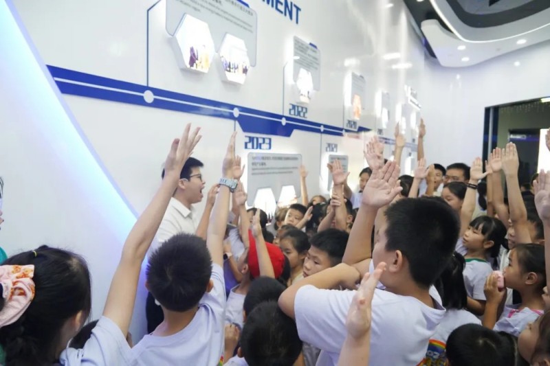 �������ʹ���-׷�󿵽�,����һ������