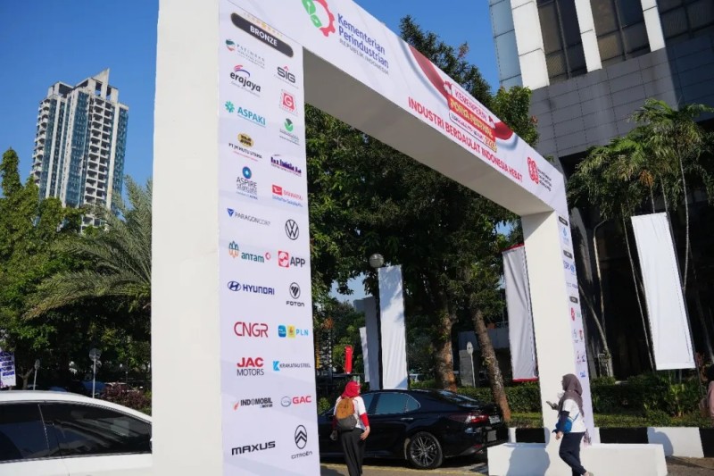 �������ʹ���-׷�󿵽�,����һ������