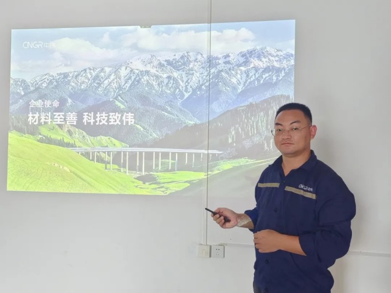 �������ʹ���-׷�󿵽�,����һ������