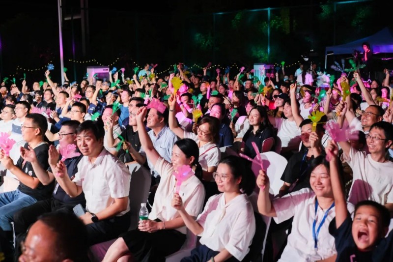 �������ʹ���-׷�󿵽�,����һ������