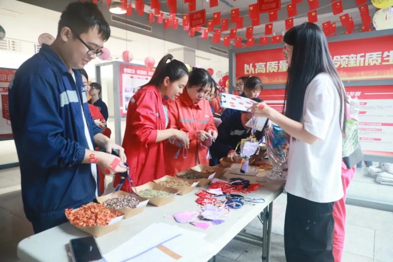 �������ʹ���-׷�󿵽�,����һ������