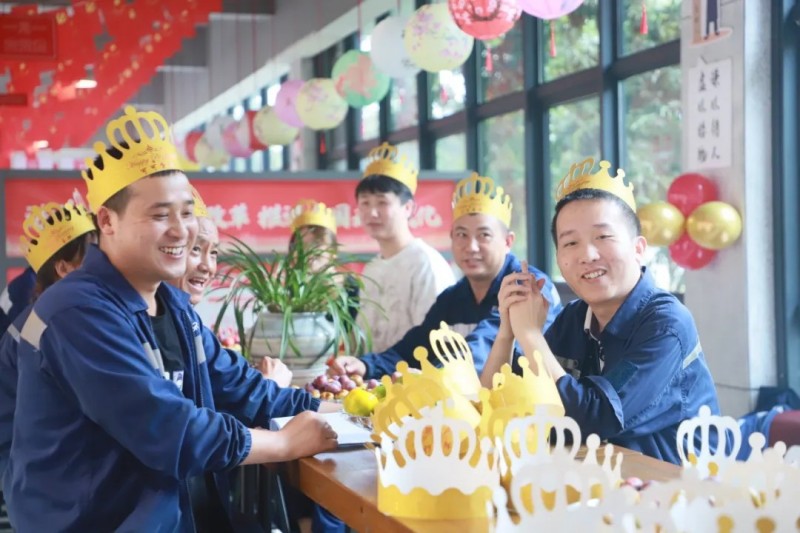 �������ʹ���-׷�󿵽�,����һ������