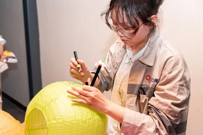 �������ʹ���-׷�󿵽�,����һ������