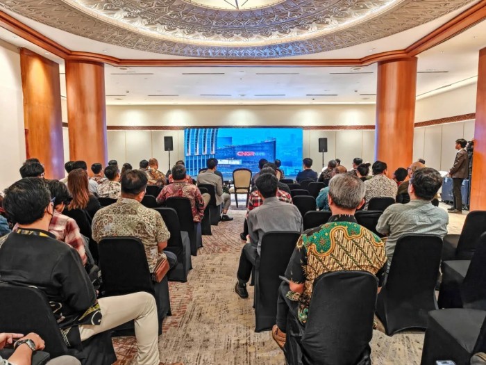 �������ʹ���-׷�󿵽�,����һ������