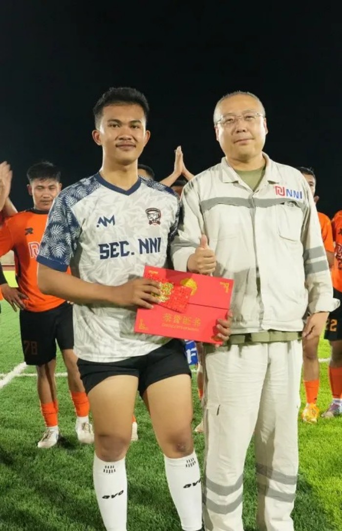 �������ʹ���-׷�󿵽�,����һ������