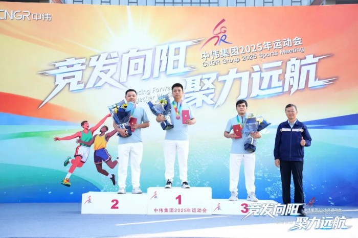 �������ʹ���-׷�󿵽�,����һ������