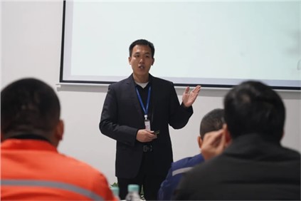 ��������:66856top���ǽ�ʦح�����壺����ʿ���������������� ���ƶ�������:66856top׷�εĽŲ�